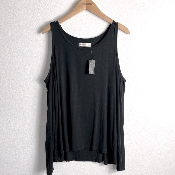 Abercrombie & Fitch Tops - Abercrombie and Fitch Cold Shoulder Long Sleeve Shirt Black Size XS New with Tag